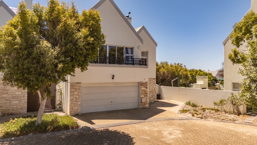 4 Bedroom Property for Sale in Royal Ascot Western Cape